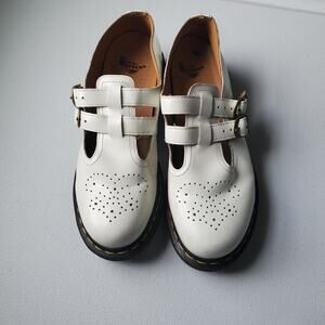 Dr. Martens 8065 Mary Jane Shoes Womens Size 9 White Leather Heart Double Straps